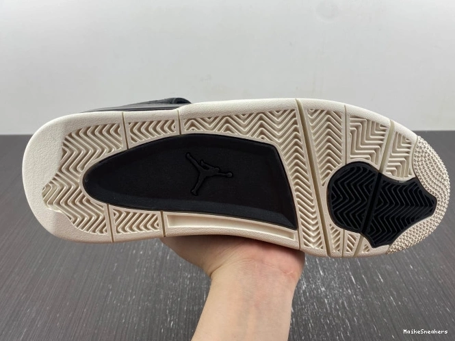 MaikeSneakers Retro Black Hair Pony 4 819139-010 Jordan 0801